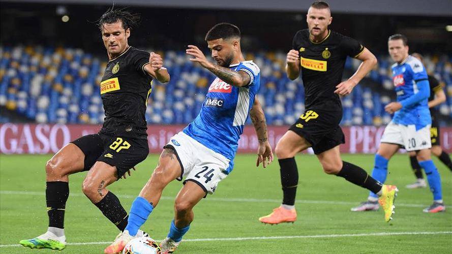 莱德站的场 莱德站的场