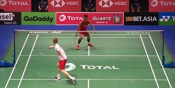 脚跟并非易 脚跟并非易